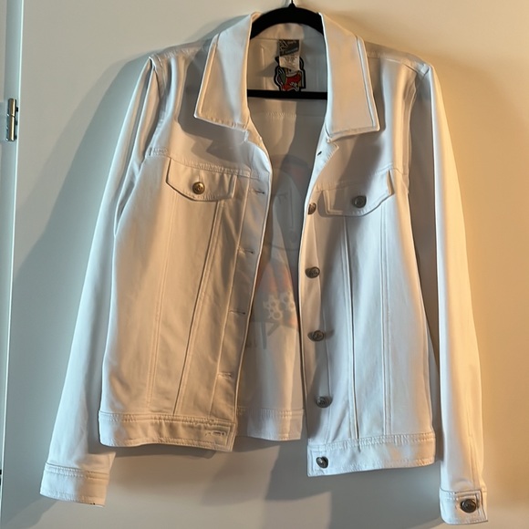 Ladies XL White Jacket with Artwork - Picture 5 of 8